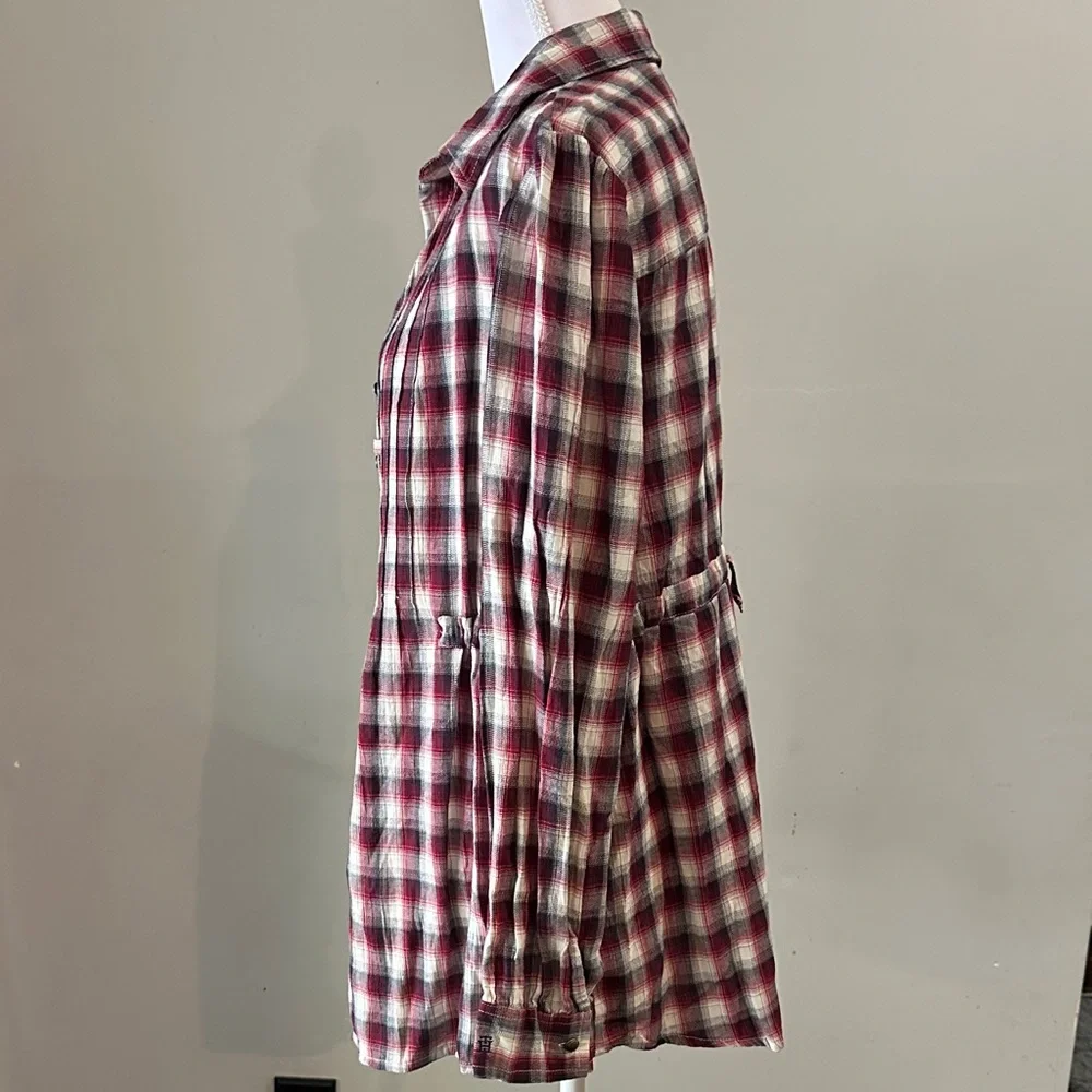 Tommy Hilfiger Red and White Plaid Button-Down Shirt - Picture 3 of 6